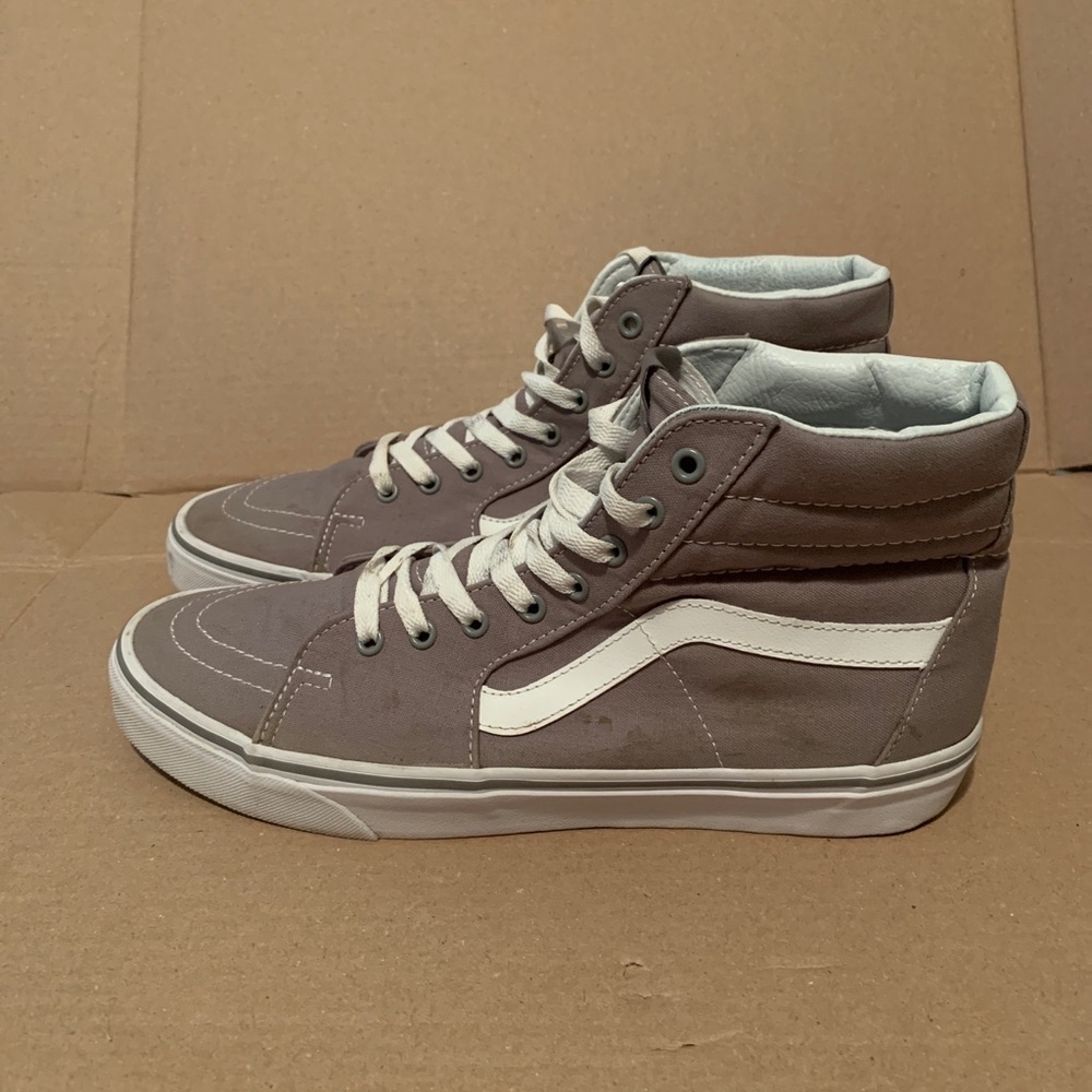 VANS  Skate/Athletic Shoes, Gray Mens Size 12. In great condition. No wear